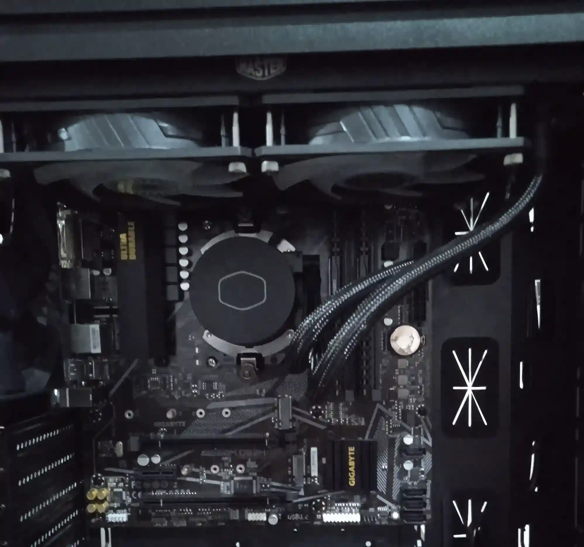 Image de Master Liquid v2