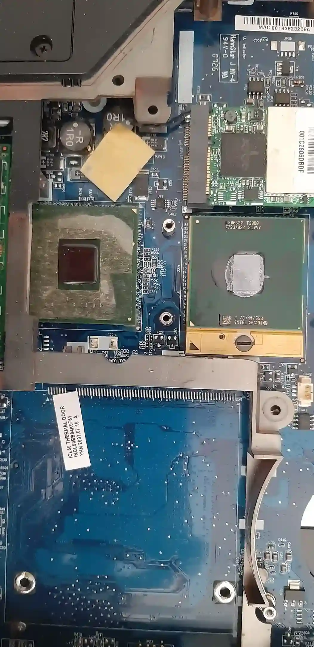 Image de ACER installation SSD <br><br> Nettoyage - pâte thermique
