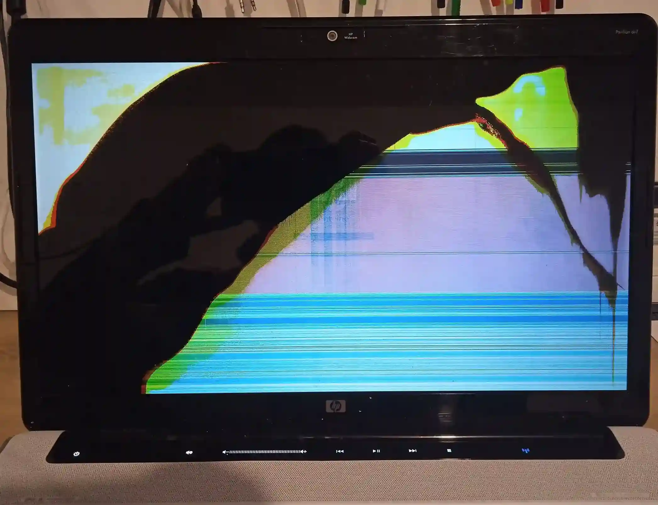 Image de  HEWLET-PACKARD <br><br>Changement dalle