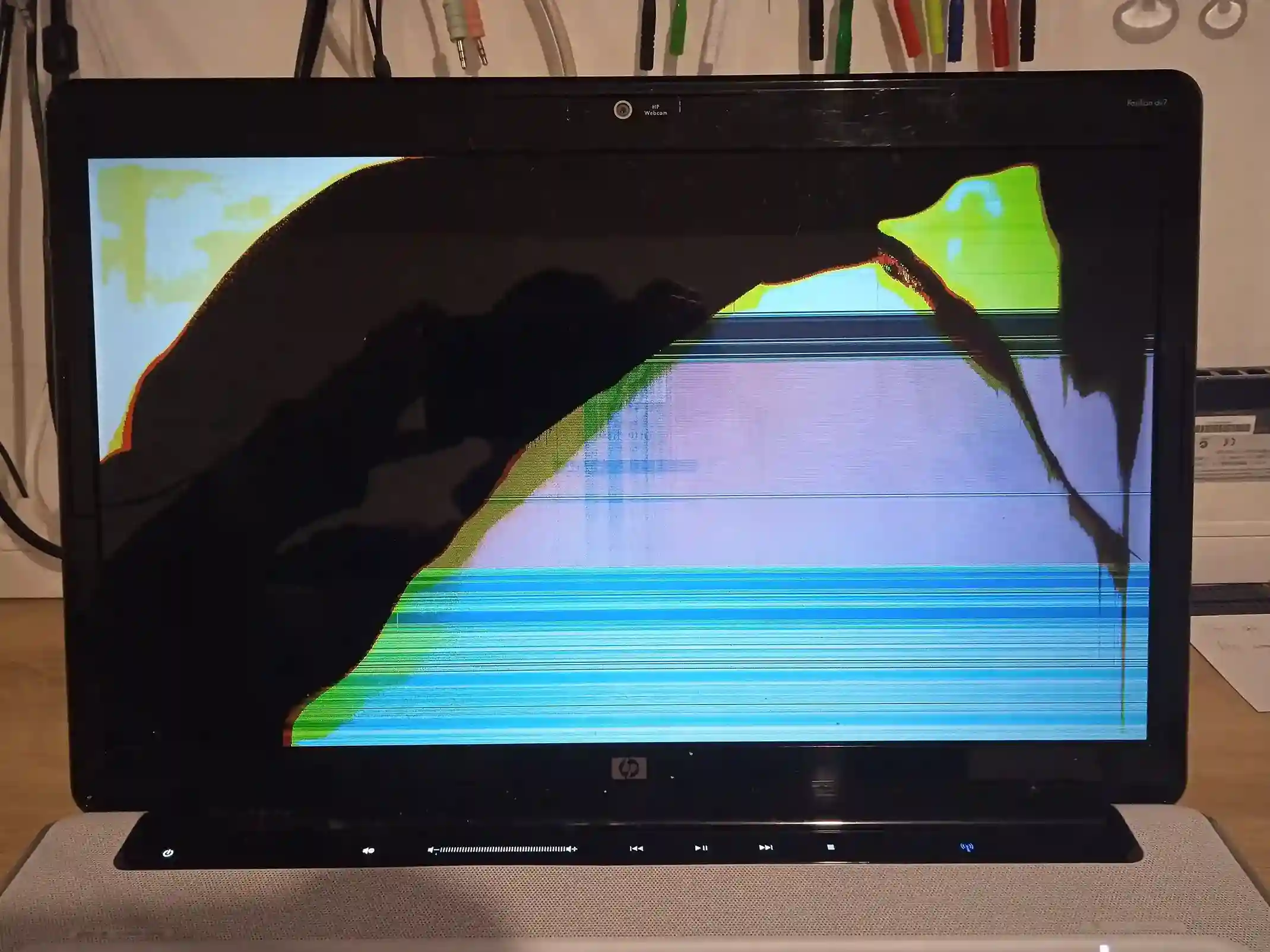 Image de  HEWLET-PACKARD <br><br>Changement dalle