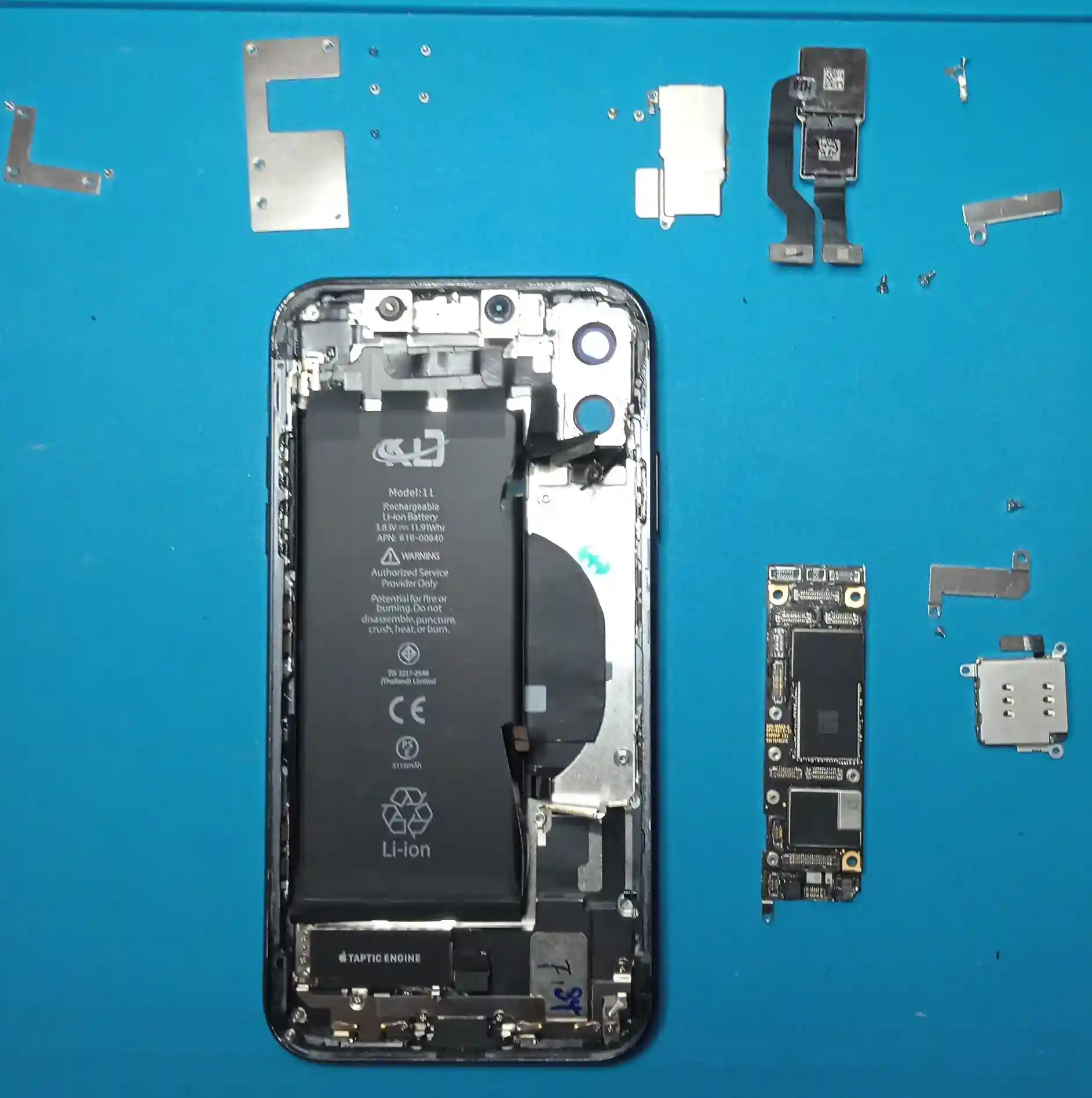 Image de iPhone 11 <br><br>Chassis et écran