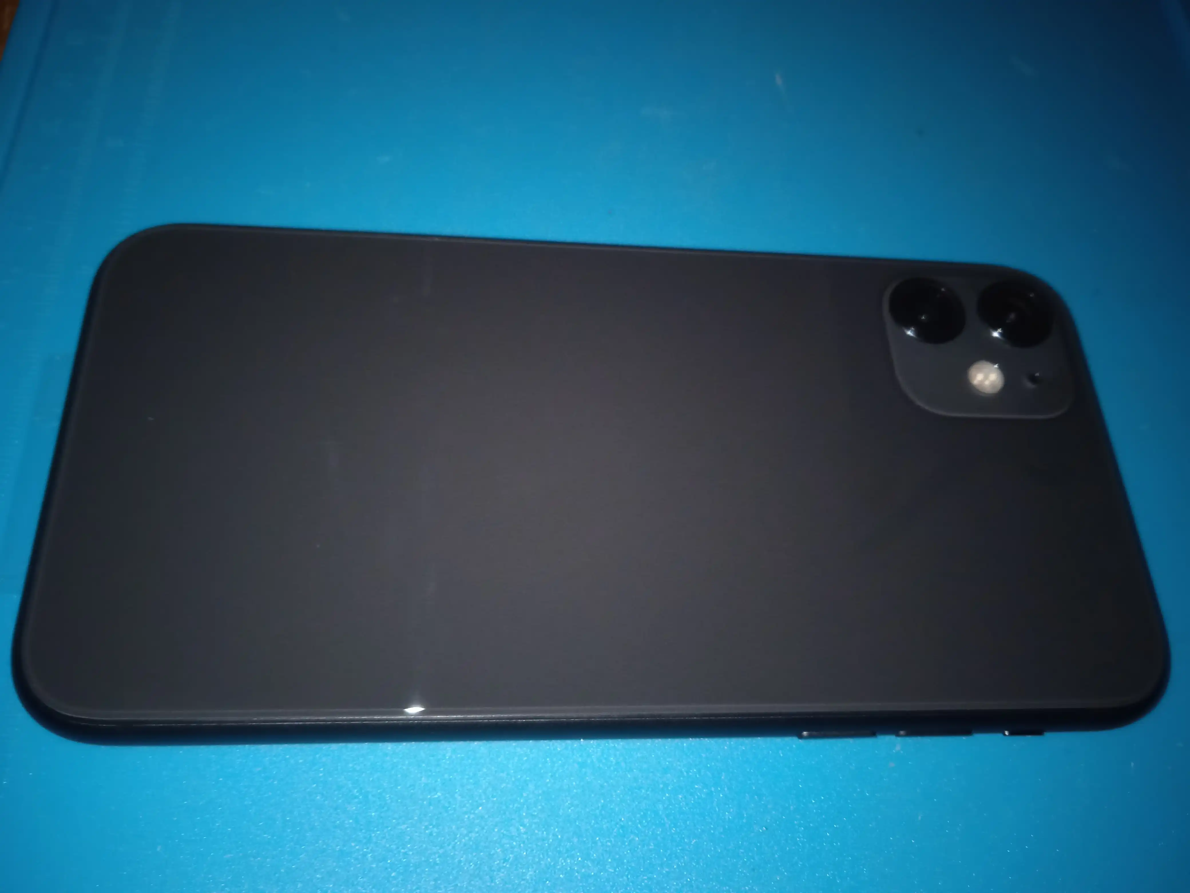 Image de iPhone 11 <br><br>Chassis et écran